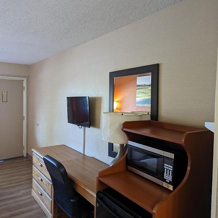 Days Inn By Wyndham Columbus Fairgrounds Eksteriør billede