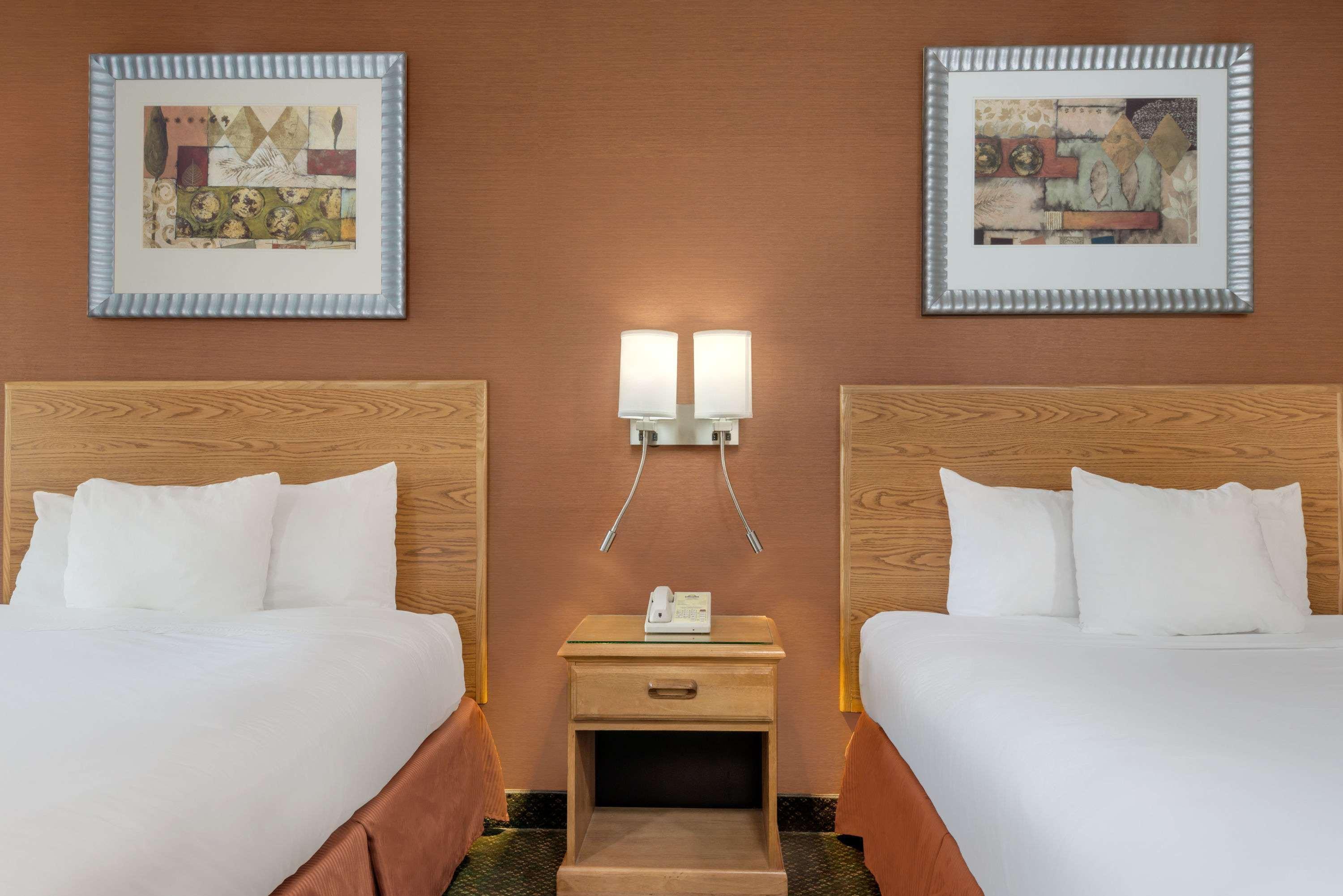 Days Inn By Wyndham Columbus Fairgrounds Eksteriør billede