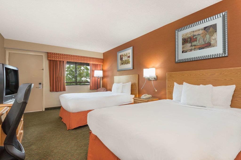 Days Inn By Wyndham Columbus Fairgrounds Eksteriør billede